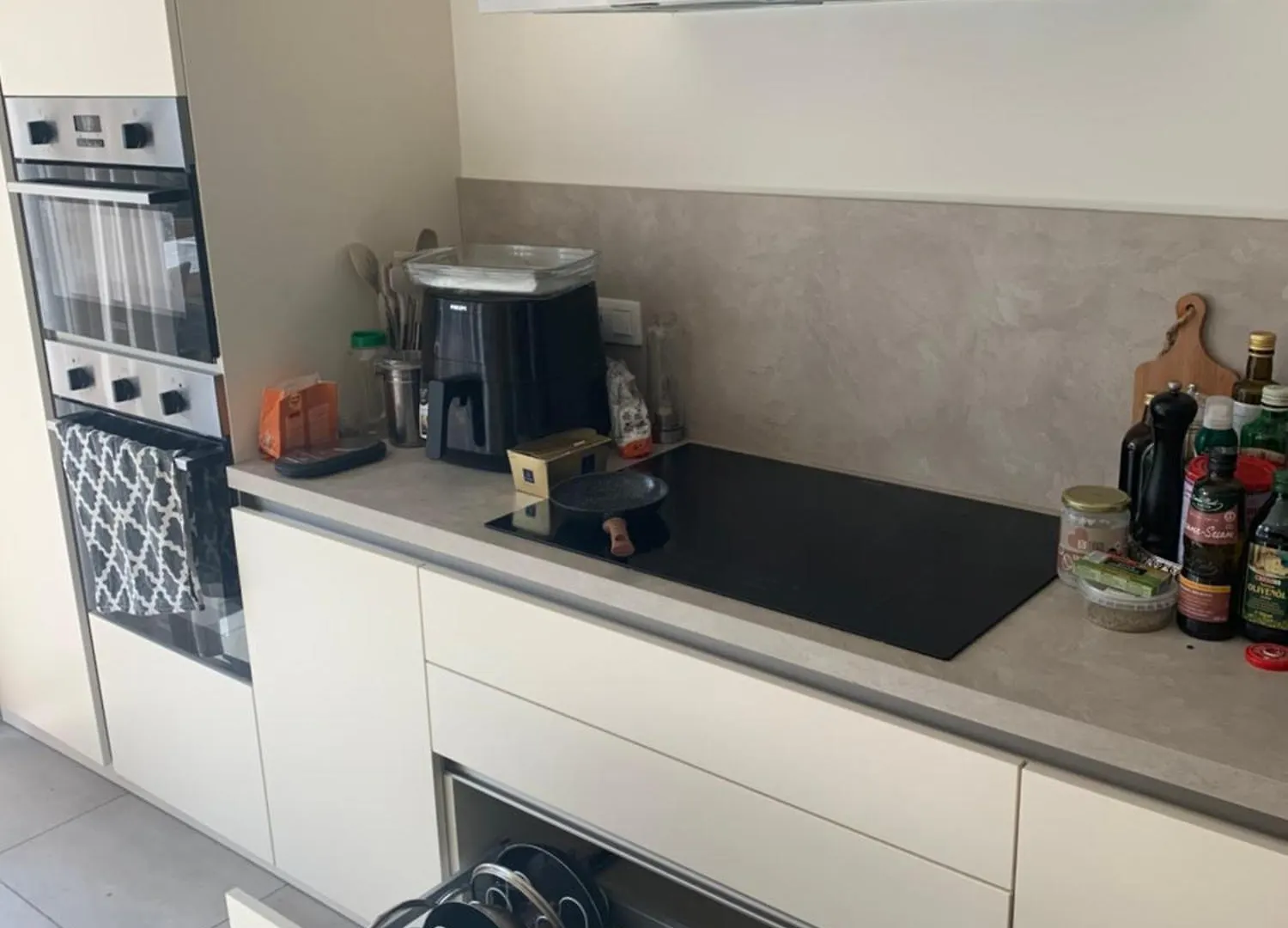 Private Room In Shared House Ostend Homestay